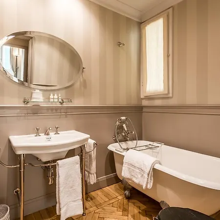 Daire Luxury Romantic River