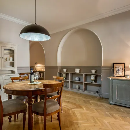Luxury Romantic River Apartment